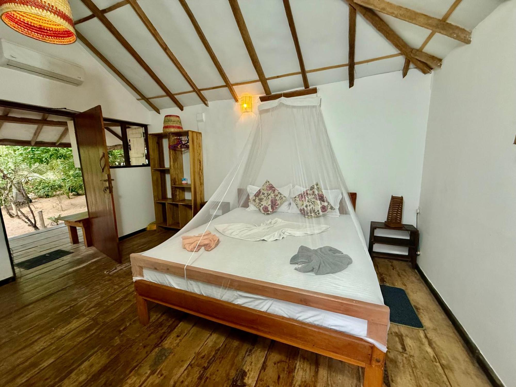 Valampuri Kite Resort Kalpitiya Buitenkant foto